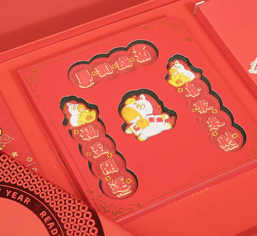 Victor 2026 Chinese New Year Accessory Gift Box - Year of the Horse Collection (2026CNY-GB-D) - Tenniszon