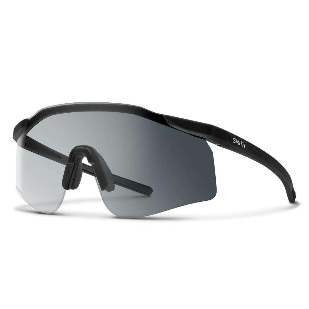 Smith Defy Sunglasses (Matte Black/ChromaPop Photochromic Clear To Gray)