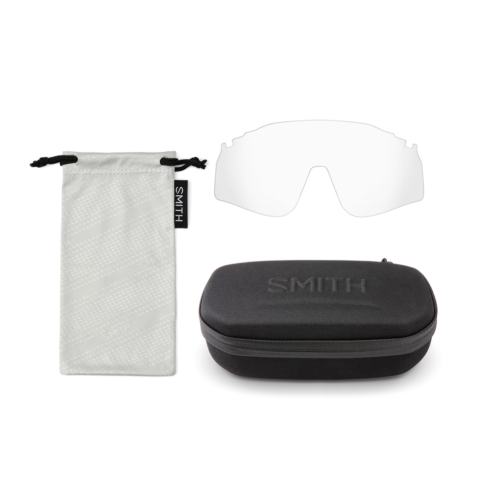 Smith Defy Sunglasses (Matte Black/ChromaPop Photochromic Clear To Gray)