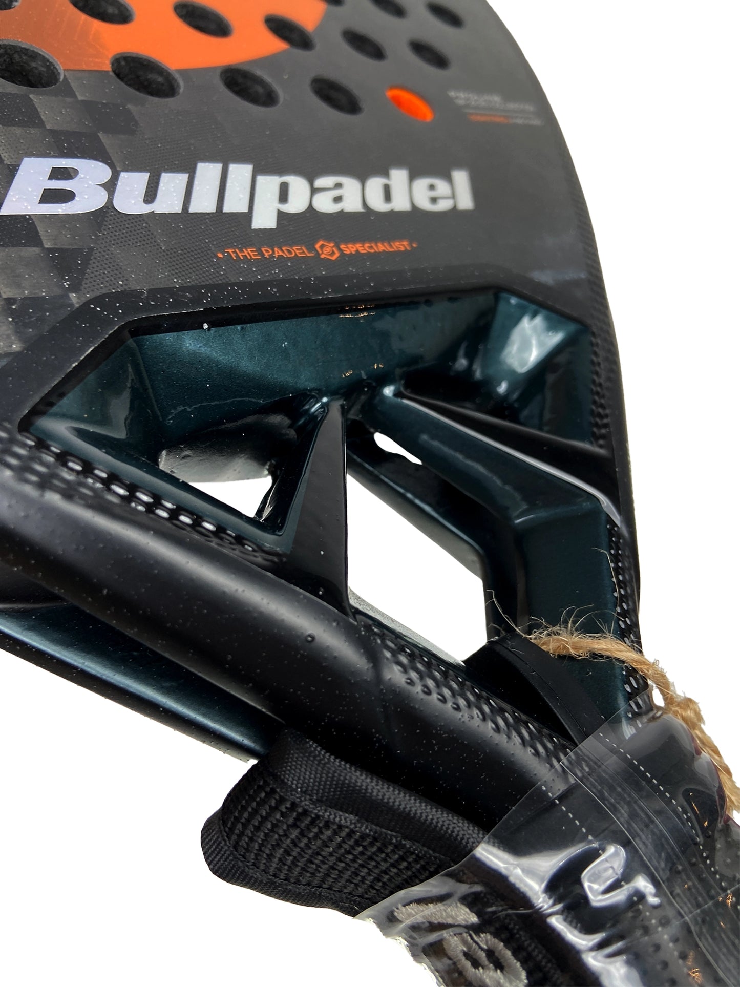 Bullpadel Vertex 04 Hybrid 25