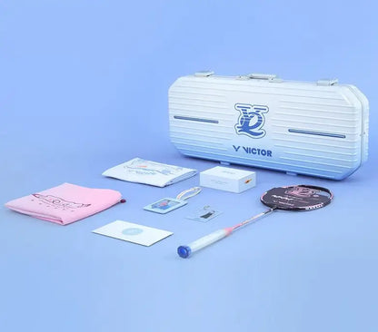 Victor x 2026 Huang Ya Qiong Collection 2.0 Coffret cadeau de raquette (ARS-FANTOME-F-HYQ-GB-JI) - 4U